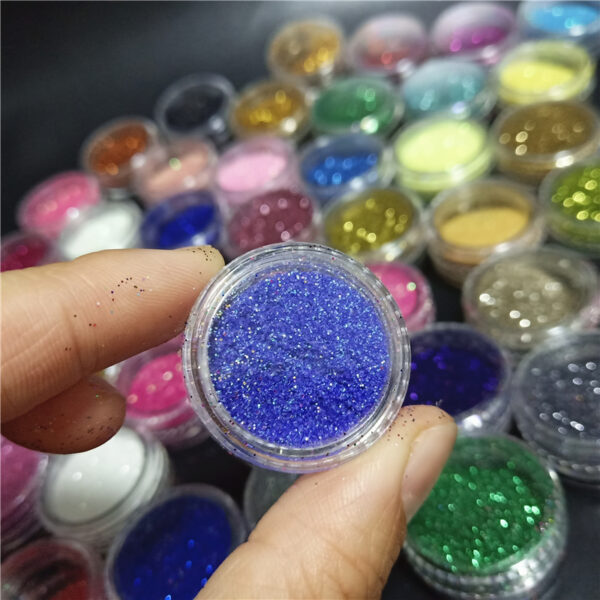 Paillettes fines colorées pour fabrication de leurres